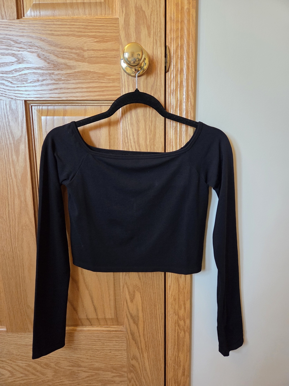 NWOT TLF Apparel Essential Seamless off-the-shoulder crop top